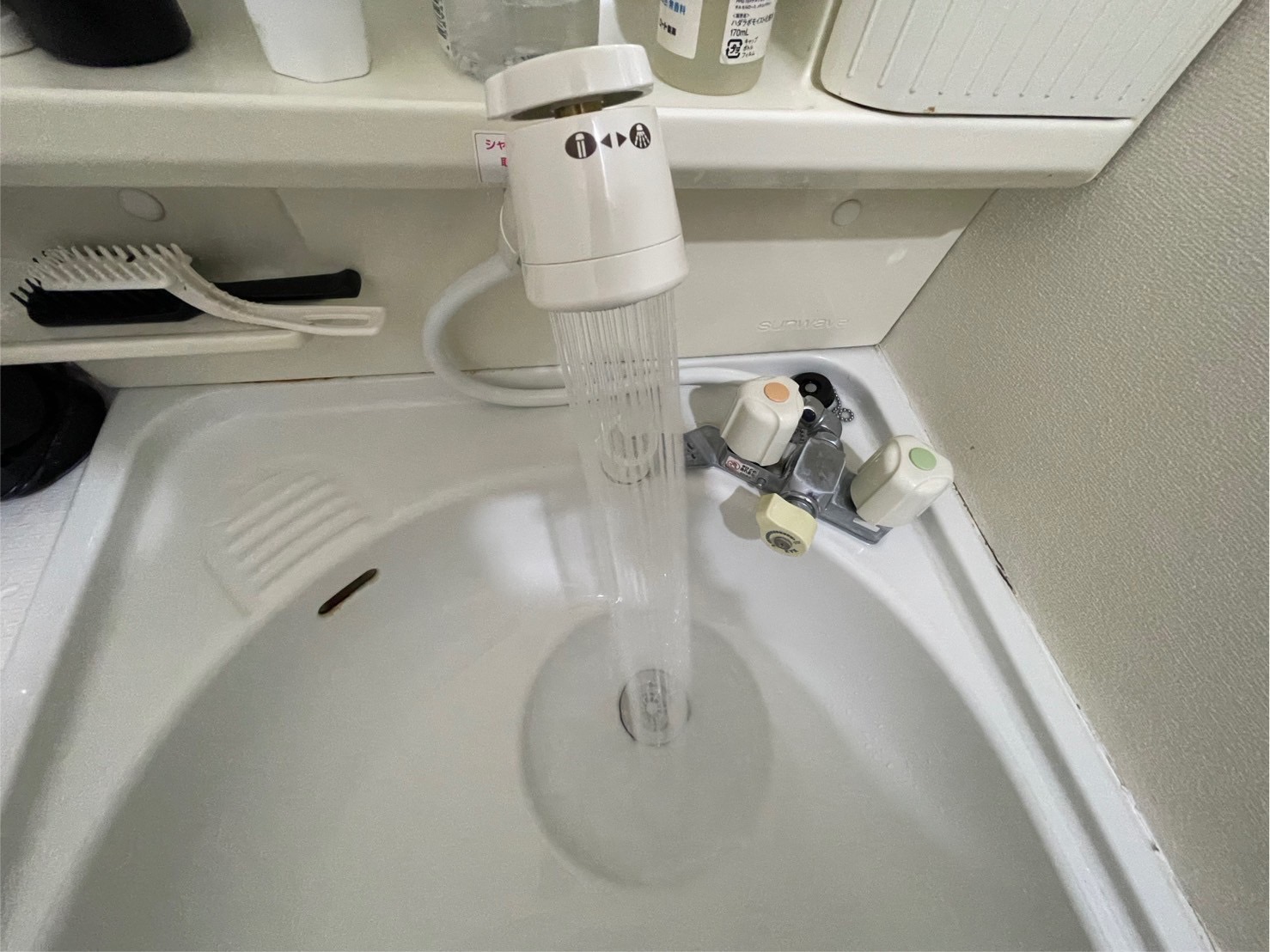 蛇口を閉めてもポタポタ水が…