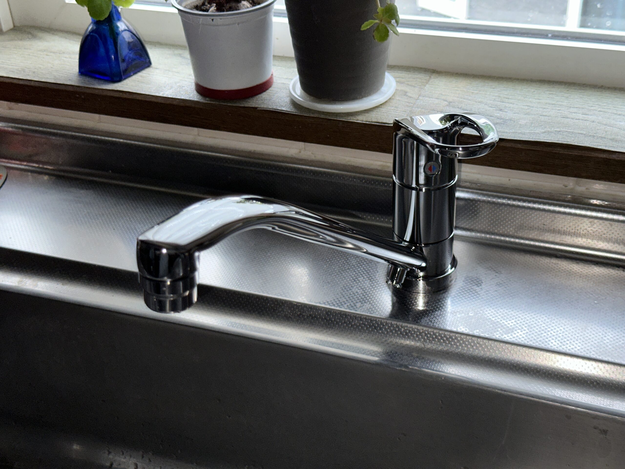 台所のシングルレバー水栓から水漏れ💧