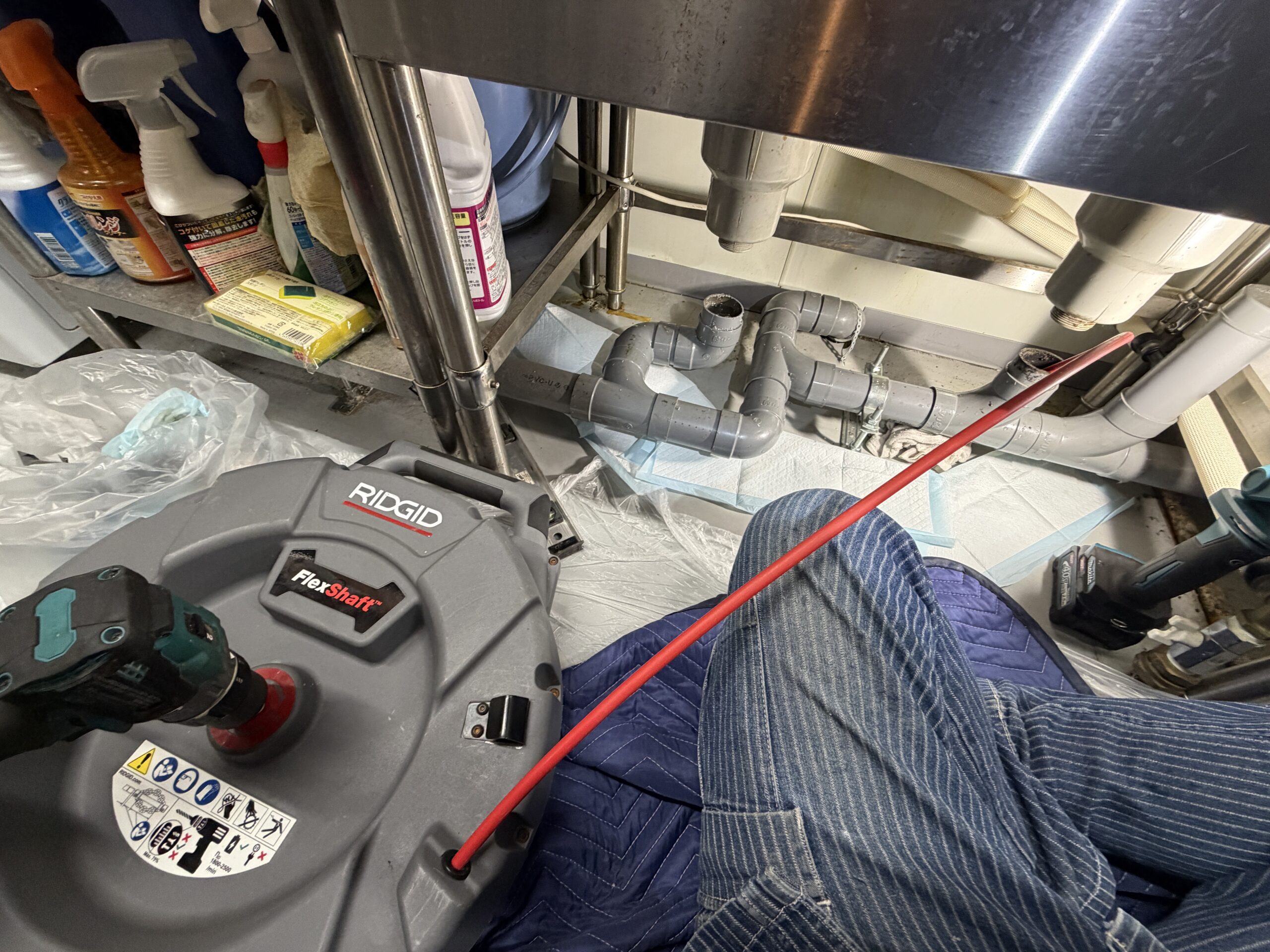 キッチン下の排水つまり、油を抜いてから復旧🍳