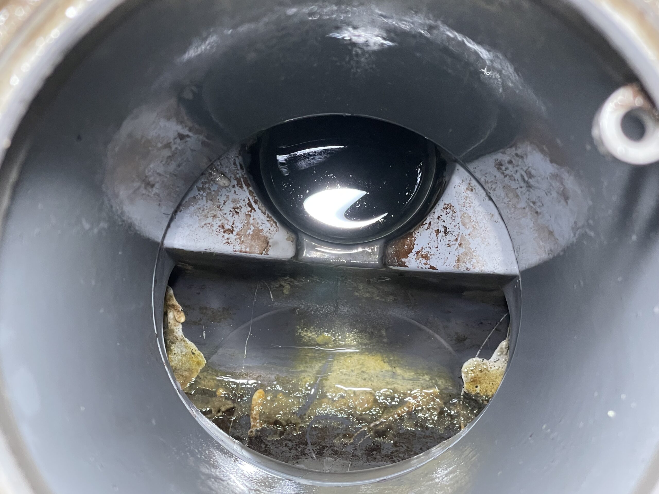 キッチン排水の高圧洗浄もお任せください🚿