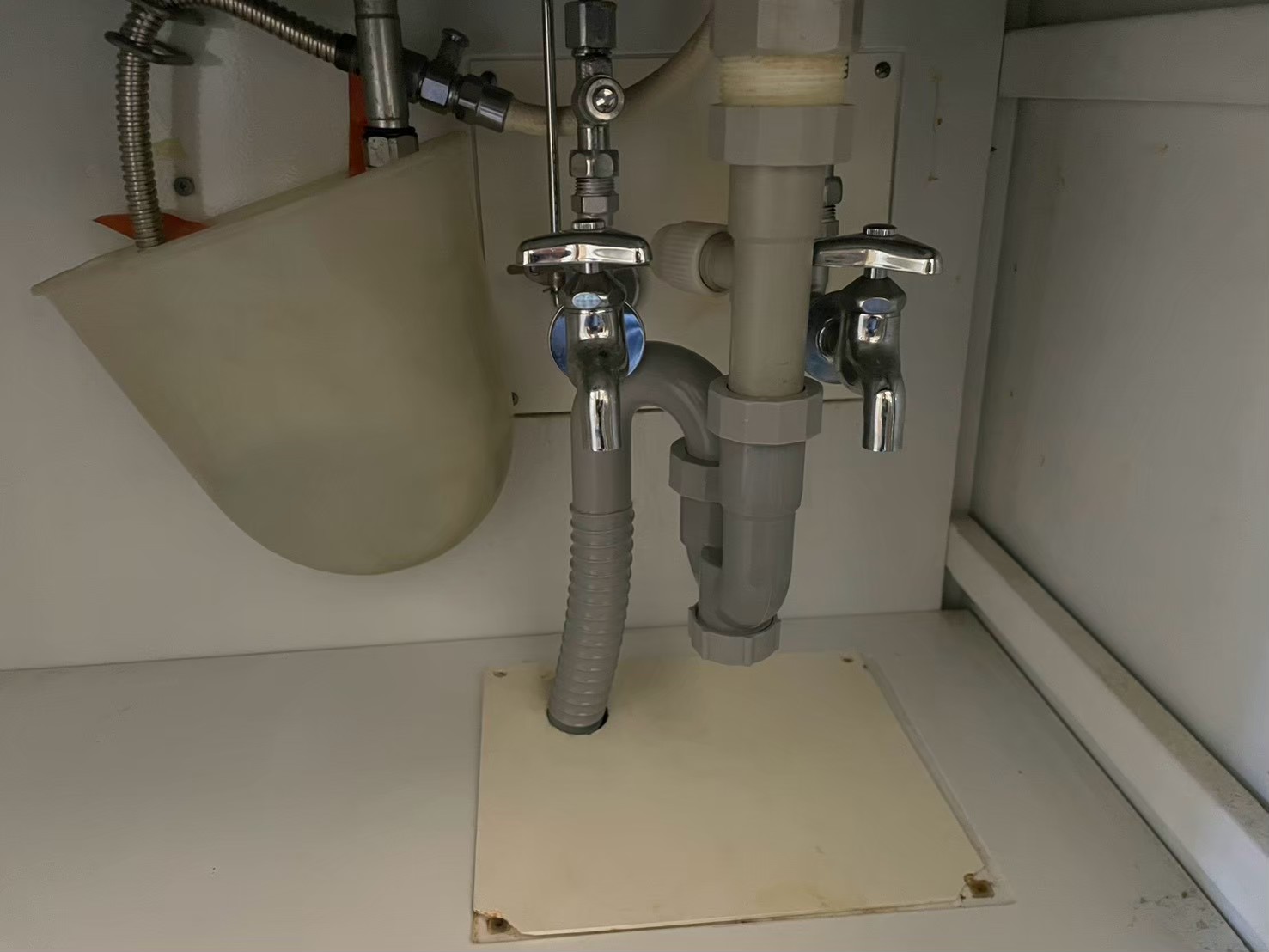 洗面台の排水ホースを交換しました🚰🔧